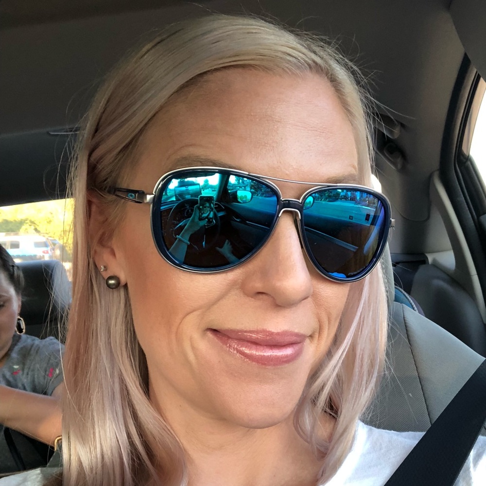 Meet your Posher, Jillian